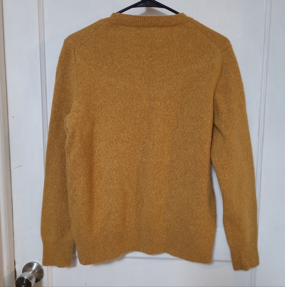 Banana Republic Crewneck Merino Wool Sweater in Mustard Yellow - Picture 3 of 4